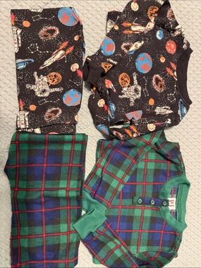 The Children's Place Green Blue Red Plaid Pajama Set - Cozy Knit Two-Piece